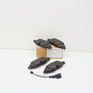 AUDI Q2 Front Eheel Brake Pad Set 5Q0698151AF ORIGINAL