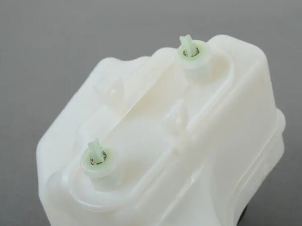 AUDI Q3 8U Brake Fluid Reservoir 5N0698137 ORIGINAL - Image 3