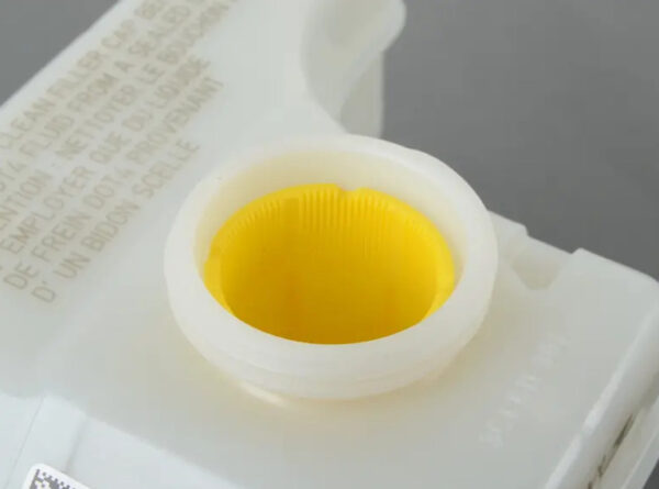 AUDI Q3 8U Brake Fluid Reservoir 5N0698137 ORIGINAL - Image 4