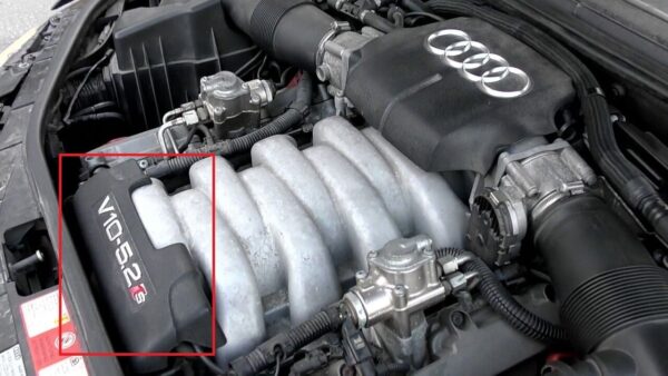 NEW AUDI S6 S8 V10 5.2 PETROL ENGINE FRONT BLACK COVER TRIM 07L103925A - Image 3