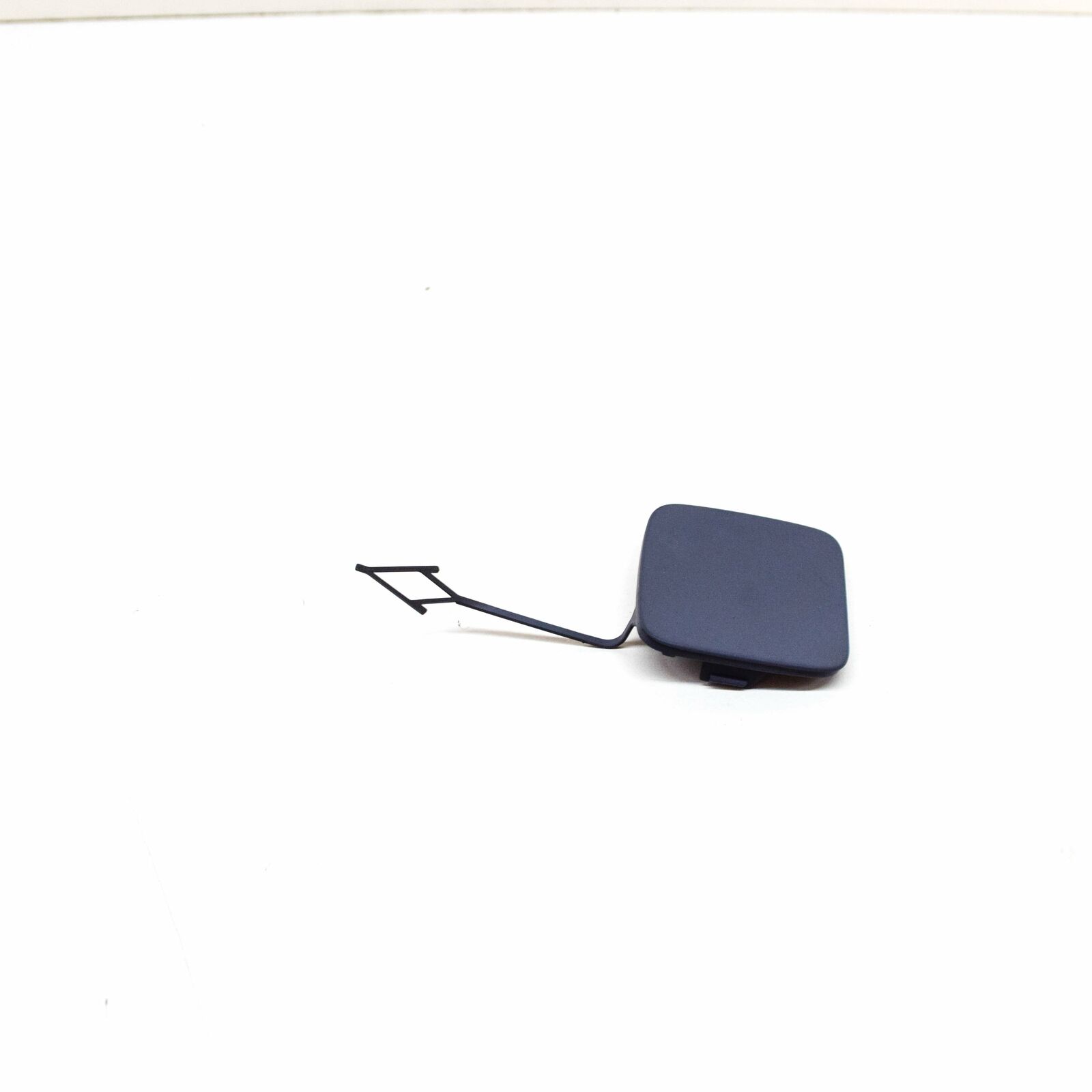 NEW AUDI A4 B8 REAR BUMPER TOW HOOK EYE COVER 8K5807441CGRU ORIGINAL 1 NEW AUDI A4 B8 REAR BUMPER TOW HOOK EYE COVER 8K5807441CGRU ORIGINAL