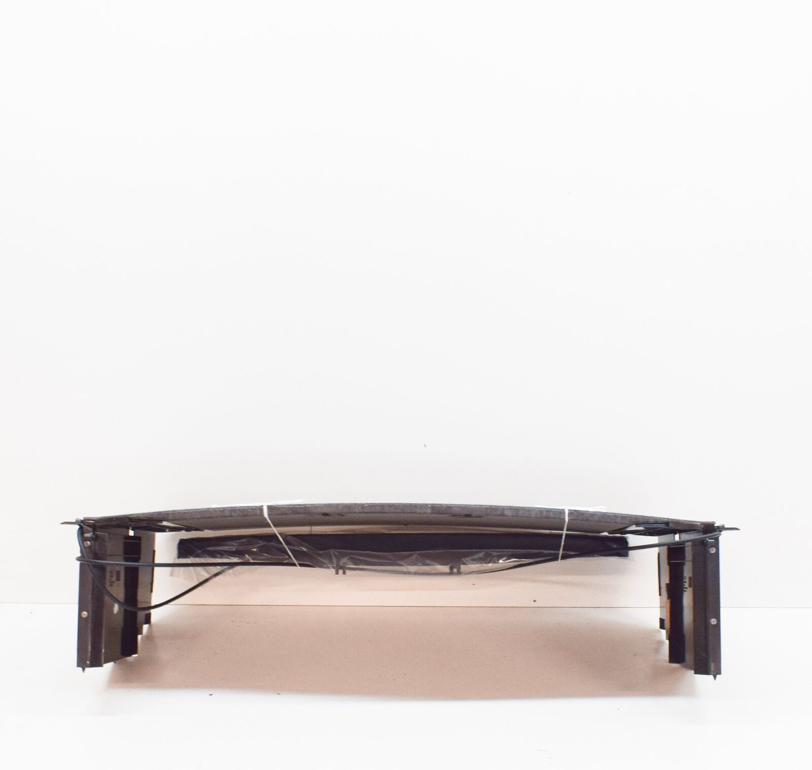 NEW AUDI A4 CONVERTIBLE B7 CONVERTIBLE TOP STOWAGE AREA 8H0863491D2Z3 ORIGINAL 1 NEW AUDI A4 CONVERTIBLE B7 CONVERTIBLE TOP STOWAGE AREA 8H0863491D2Z3 ORIGINAL