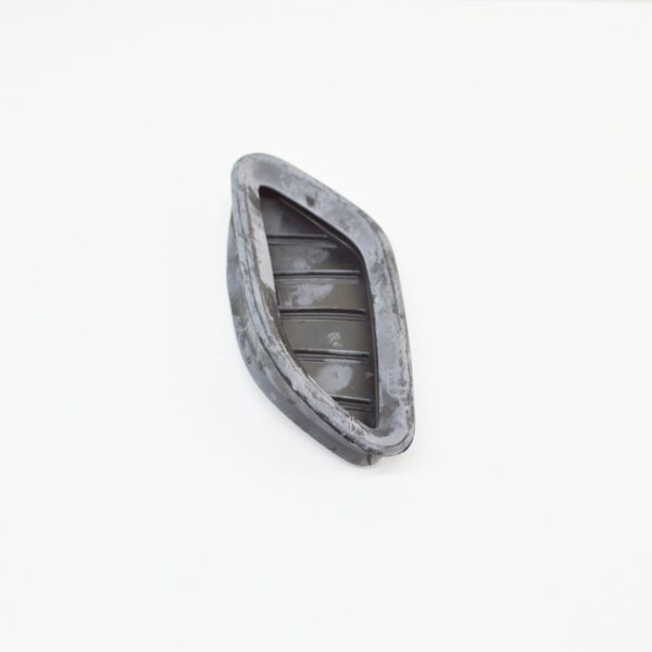 NEW BMW 3 E90 SEAL FOR RIGHT HOOD GRILL 51768041988