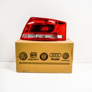 NEW AUDI A4 RS4 B7 CONVERTIBLE REAR RIGHT TAILLIGHT 8H0945096C LHD ORIGINAL
