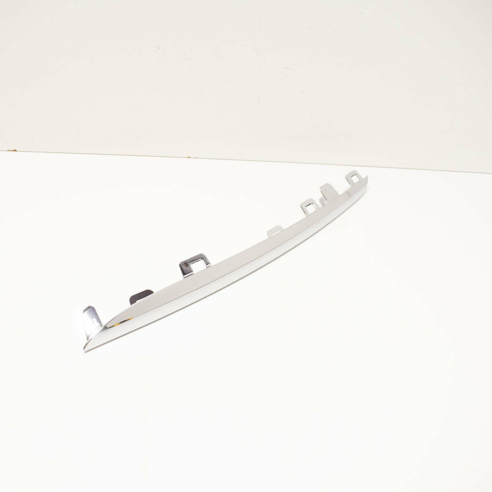 NEW MERCEDES-BENZ C-CLASS W205 FRONT LEFT GRILLE TRIM A2058880173 1 NEW MERCEDES-BENZ C-CLASS W205 FRONT LEFT GRILLE TRIM A2058880173