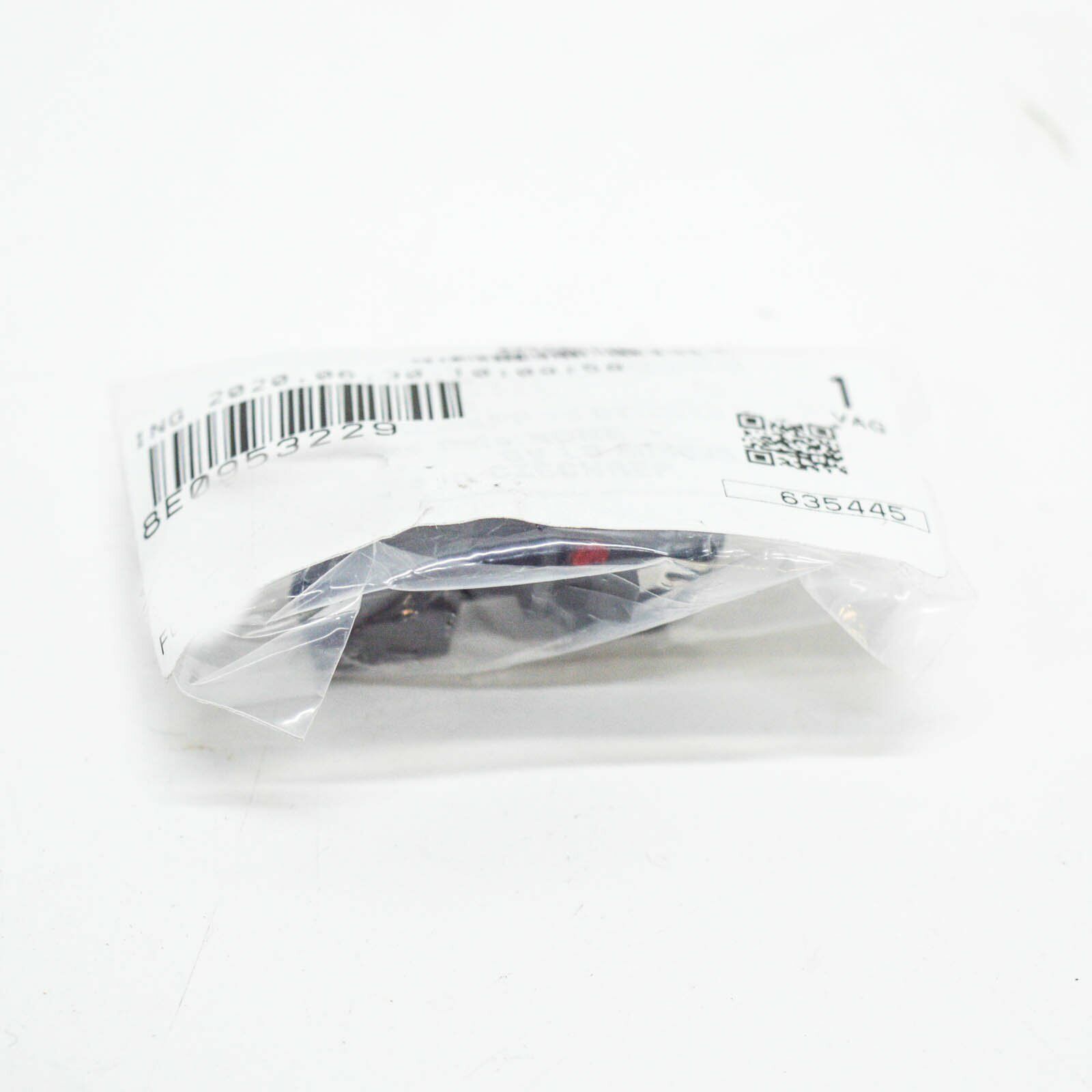 NEW AUDI A4 B8 REAR TRUNK HATCH LATCH MICRO SWITCH 8E0953229 1 NEW AUDI A4 B8 REAR TRUNK HATCH LATCH MICRO SWITCH 8E0953229