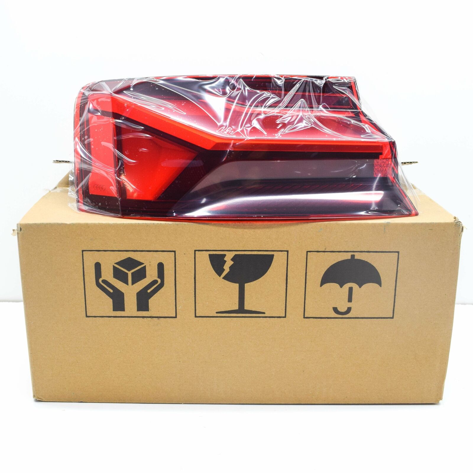 NEW AUDI A5 8W6 REAR LEFT OUTER LED TAILLIGHT 8W6945091AA ORIGINAL 1 NEW AUDI A5 8W6 REAR LEFT OUTER LED TAILLIGHT 8W6945091AA ORIGINAL