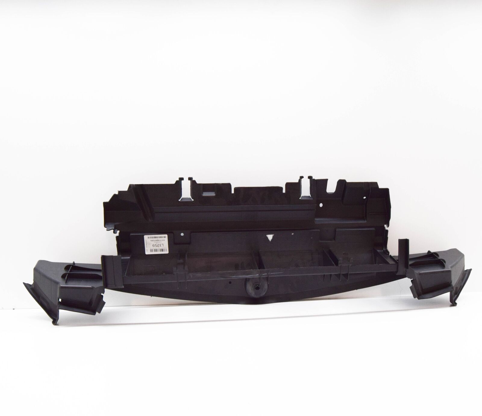 NEW MERCEDES-BENZ E CABRIO A207 ENGINE RADIATOR AIR DUCTING A2075052830 ORIGINAL 1 NEW MERCEDES-BENZ E CABRIO A207 ENGINE RADIATOR AIR DUCTING A2075052830 ORIGINAL