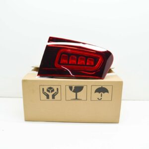 NEW MB GLC C253 REAR LEFT TAILGATE TRUNK TAILLIGHT LAMP A2539060102