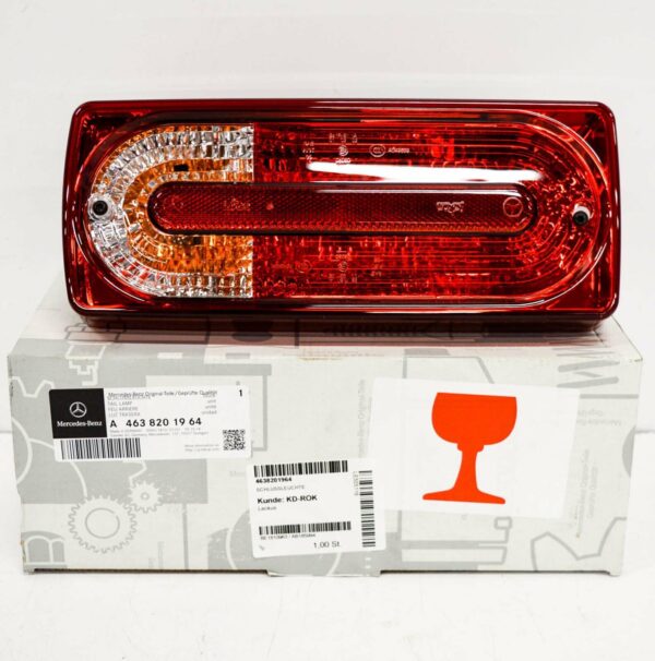 NEW MB G W463 AMG REAR LEFT TAIL LIGHT A4638201964 ORIGINAL