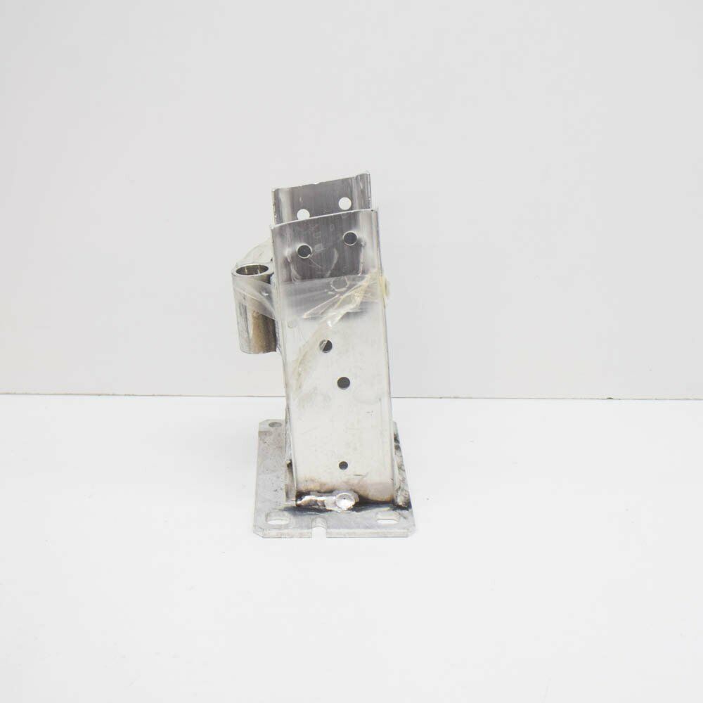 NEW AUDI A4 B8 FRONT RIGHT CRASH BAR BRACKET CARRIER 8K0807134D 1 NEW AUDI A4 B8 FRONT RIGHT CRASH BAR BRACKET CARRIER 8K0807134D