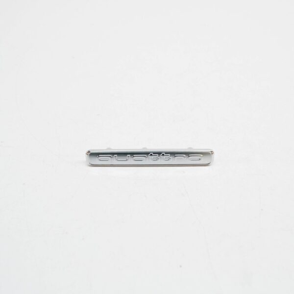 NEW AUDI A4 AVANT B9 DASHBOARD EMBLEM 'QUATTRO' 8W0853191A3Q7 ORIGINAL