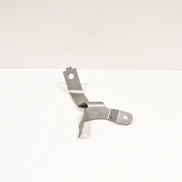 NEW MERCEDES BENZ W212 REAR RIGHT DEFLECTOR BRACKET A2125241740 ORIGINAL
