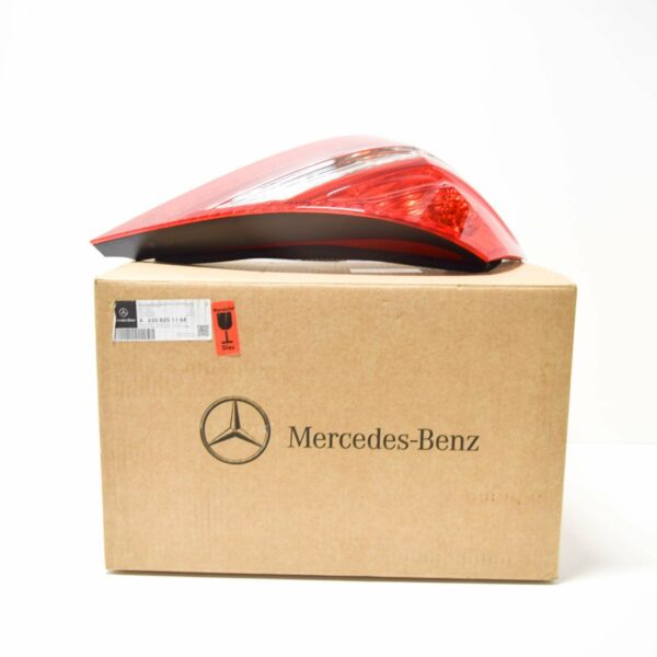 NEW MB SL R230 REAR LEFT AND RIGHT TAILLIGHT SET A2308201164 A2308201264