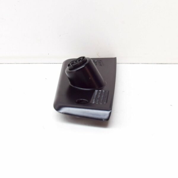 NEW VW TRANSPORTER T6 LEFT SLIDING DOOR LOWER CATCH PLATE 7E0843639B