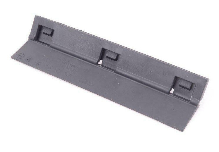 NEW AUDI A4 B8 RIGHT UNDERBODY HEEL PLATE SPOILER TRIM 8K0825212B ORIGINAL 1 NEW AUDI A4 B8 RIGHT UNDERBODY HEEL PLATE SPOILER TRIM 8K0825212B ORIGINAL