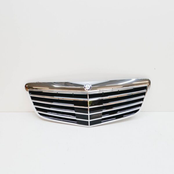 NEW MB E W211 FRONT BUMPER RADIATOR GRILLE A21188018839040 ORIGINAL