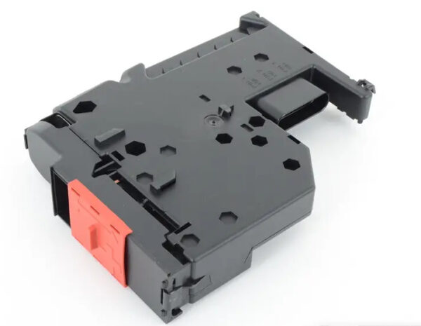 NEW MB E CONVERTIBLE A207 FRONT PREFUSE FUSE BOX A2075402050 ORIGINAL