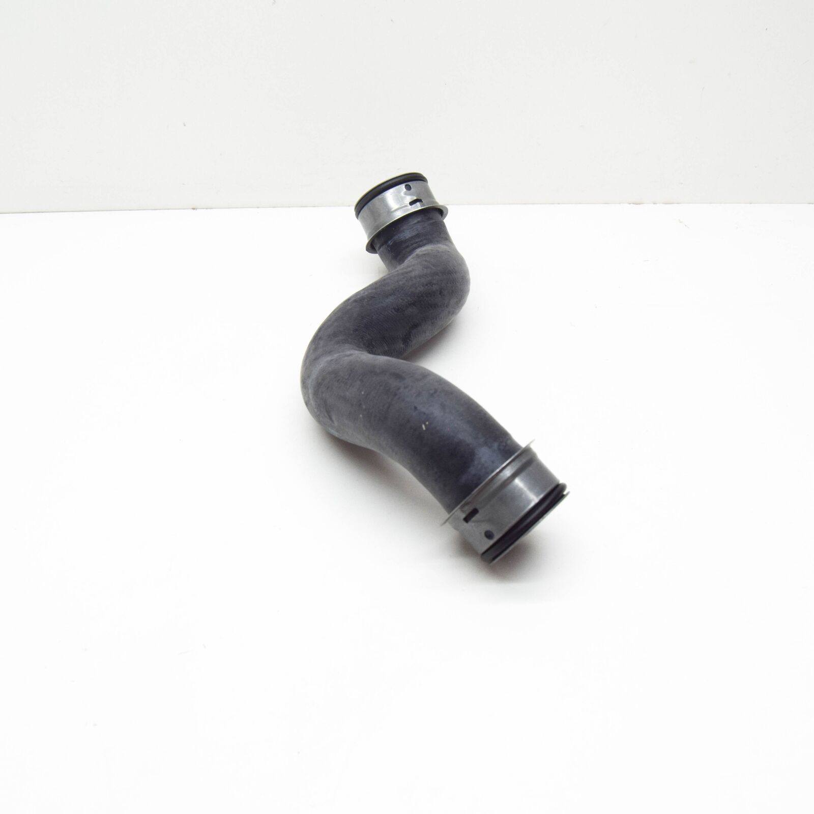 NEW MERCEDES-BENZ C-CLASS W204 RIGHT WATER COOLANT HOSE A2045011682 ORIGINAL 1 NEW MERCEDES-BENZ C-CLASS W204 RIGHT WATER COOLANT HOSE A2045011682 ORIGINAL
