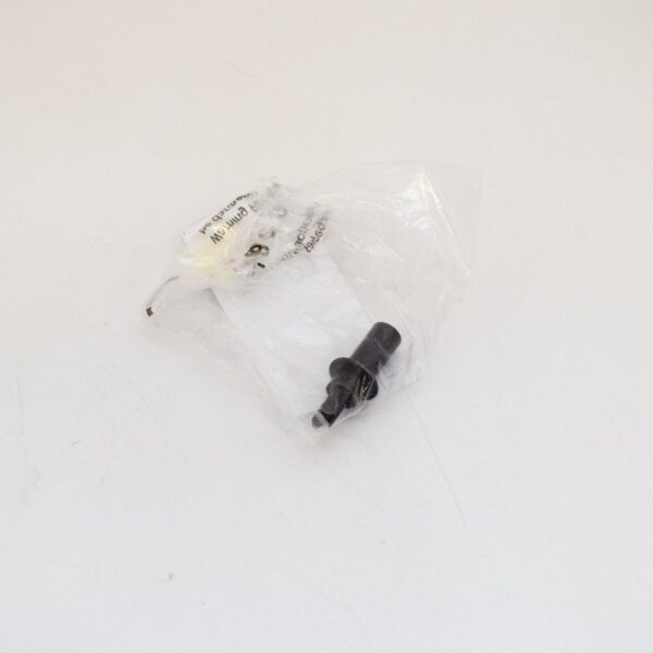 NEW BMW 5 GRAN TURISMO F07 REAR TRUNK TRIM RIGHT SCREW BOLT 51479166616 ORIGINAL