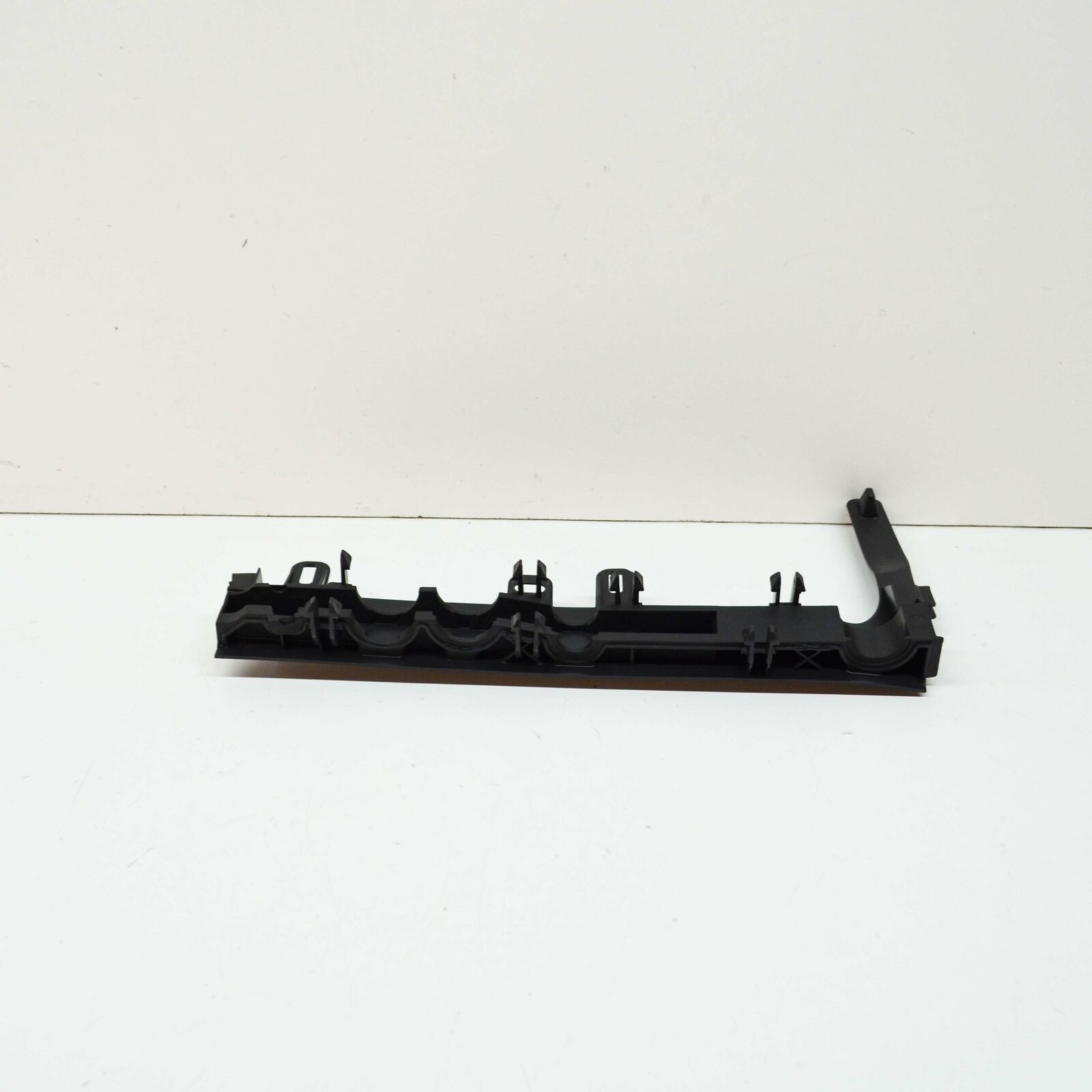 NEW MB GLC COUPE C253 FRONT LEFT UPPER COWL SEAL A2538314300 ORIGINAL 1 NEW MB GLC COUPE C253 FRONT LEFT UPPER COWL SEAL A2538314300 ORIGINAL