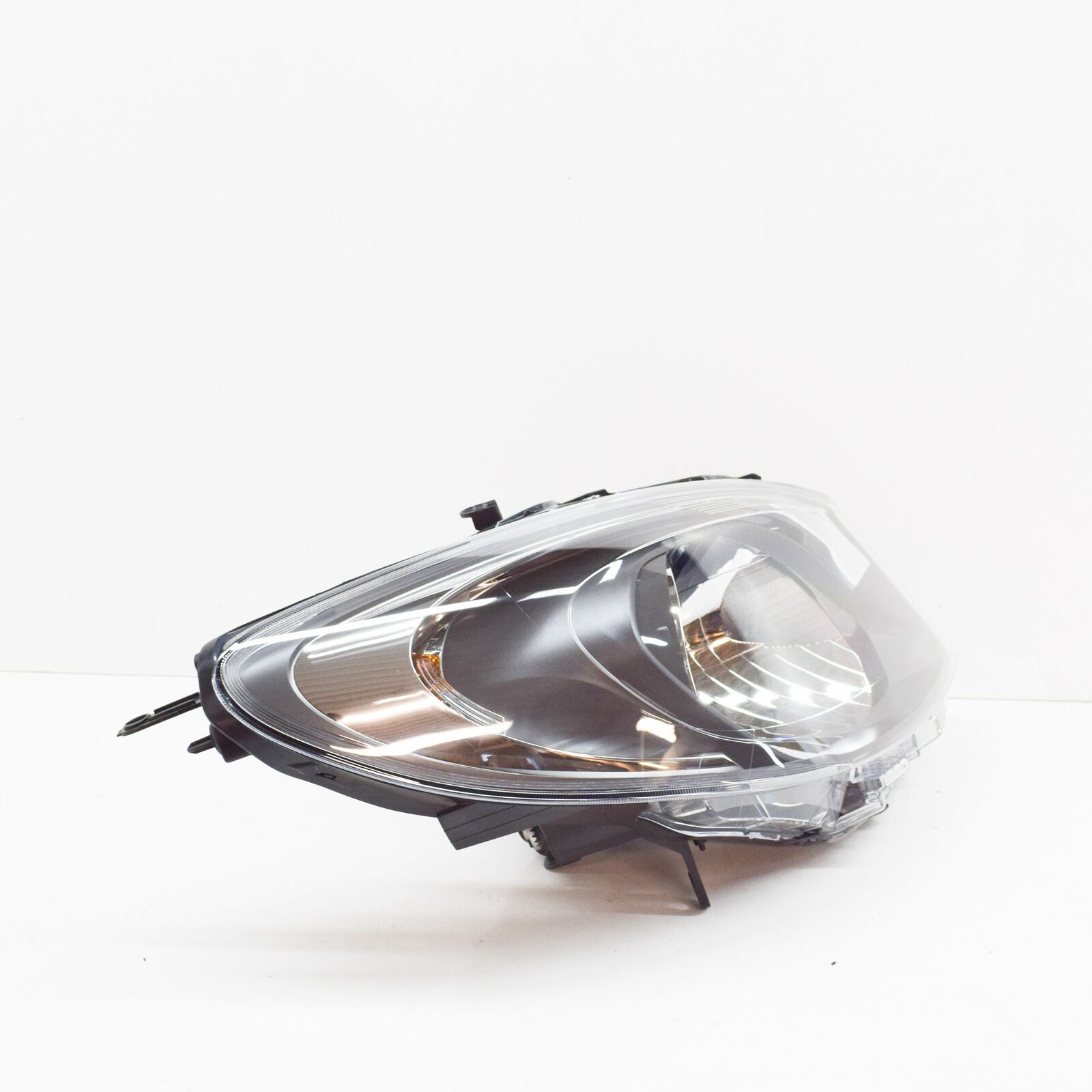 NEW MERCEDES-BENZ CITAN COMBI 415 FRONT RIGHT HEADLIGHT A4158260001 RHD 1 NEW MERCEDES-BENZ CITAN COMBI 415 FRONT RIGHT HEADLIGHT A4158260001 RHD