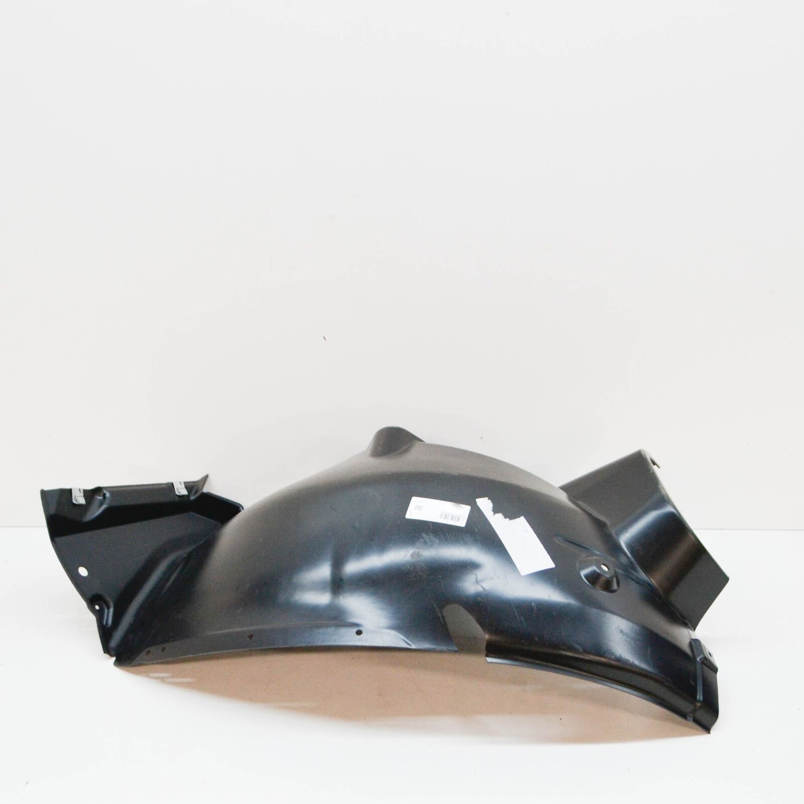 NEW MERCEDES-BENZ C-CLASS C204 FRONT LEFT ARCH LINER FRONT PART A2046900930 1 NEW MERCEDES-BENZ C-CLASS C204 FRONT LEFT ARCH LINER FRONT PART A2046900930