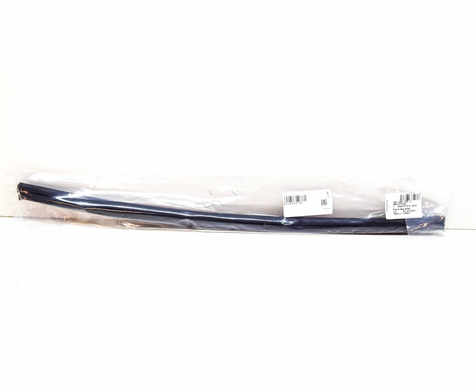 NEW AUDI A4 B8 REAR LEFT DOOR WINDOW SLOT SEAL TRIM 8K0839479C 1 NEW AUDI A4 B8 REAR LEFT DOOR WINDOW SLOT SEAL TRIM 8K0839479C