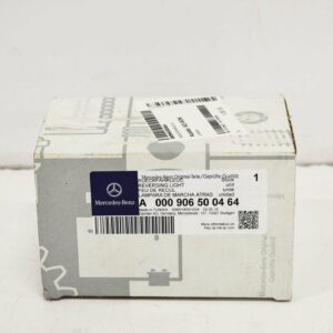 NEW MB G W463 AMG REAR RIGHT REVERSING LIGHT A0009065004 64 ORIGINAL