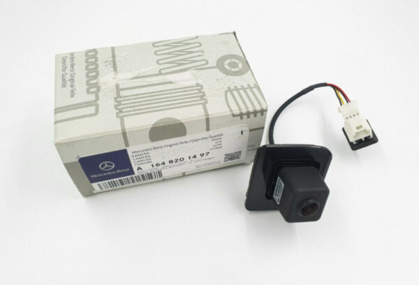 NEW MERCEDES-BENZ GL X164 TAILGATE REAR VIEW CAMERA A1648201497 ORIGINAL