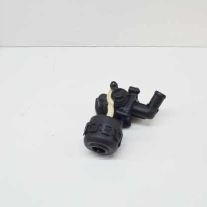 NEW VW AMAROK COOLING SYSTEM REGULATING VALVE 059121737AR