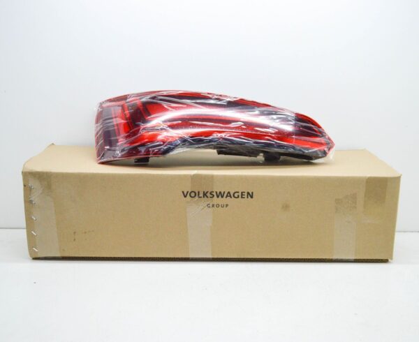 NEW AUDI Q5 FY REAR LEFT TAILLIGHT 80A945075B ORIGINAL