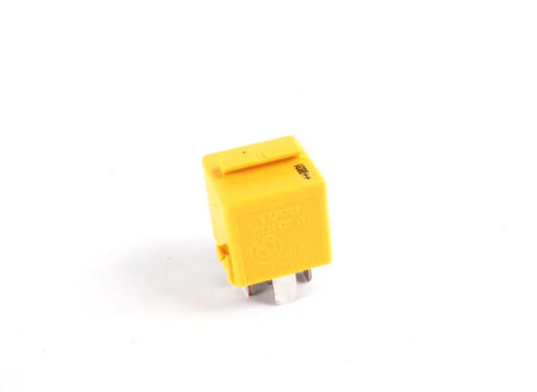 NEW BMW X3 E83 RELAY 61361389105 1389105 ORIGINAL