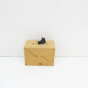 NEW VOLKSWAGEN PASSAT B7 REAR DOR ROLLER BLIND FITTING HOOK 3AE8613371QB