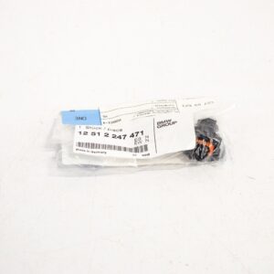 NEW BMW 3 E46 FUEL INJECTOR PLUG HOUSING 12512247471 2247471 ORIGINAL