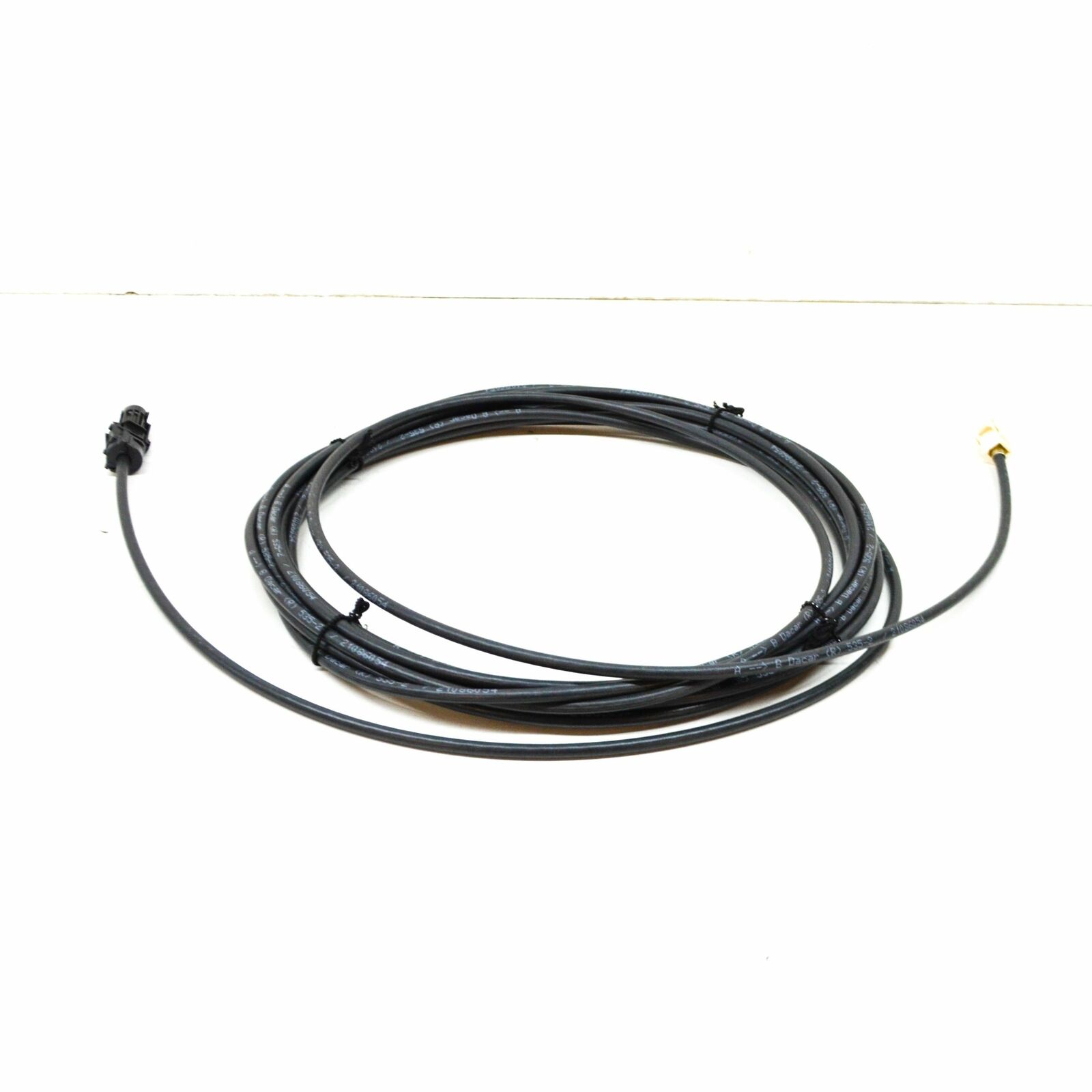 NEW AUDI A4 B9 FRONT CAMERA 4 PIN ADAPTER CABLE LOOM 8W2971192A 1 NEW AUDI A4 B9 FRONT CAMERA 4 PIN ADAPTER CABLE LOOM 8W2971192A