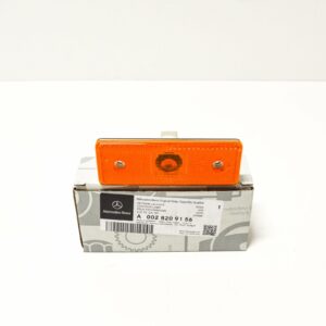 NEW MERCEDES-BENZ SPRINTER 903 EXTERIOR SIDE MARKER LIGHT A0028209156 ORIGINAL
