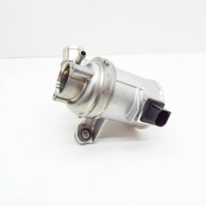NEW MERCEDES-BENZ C W205 COOLANT PUMP A2742002700 ORIGINAL