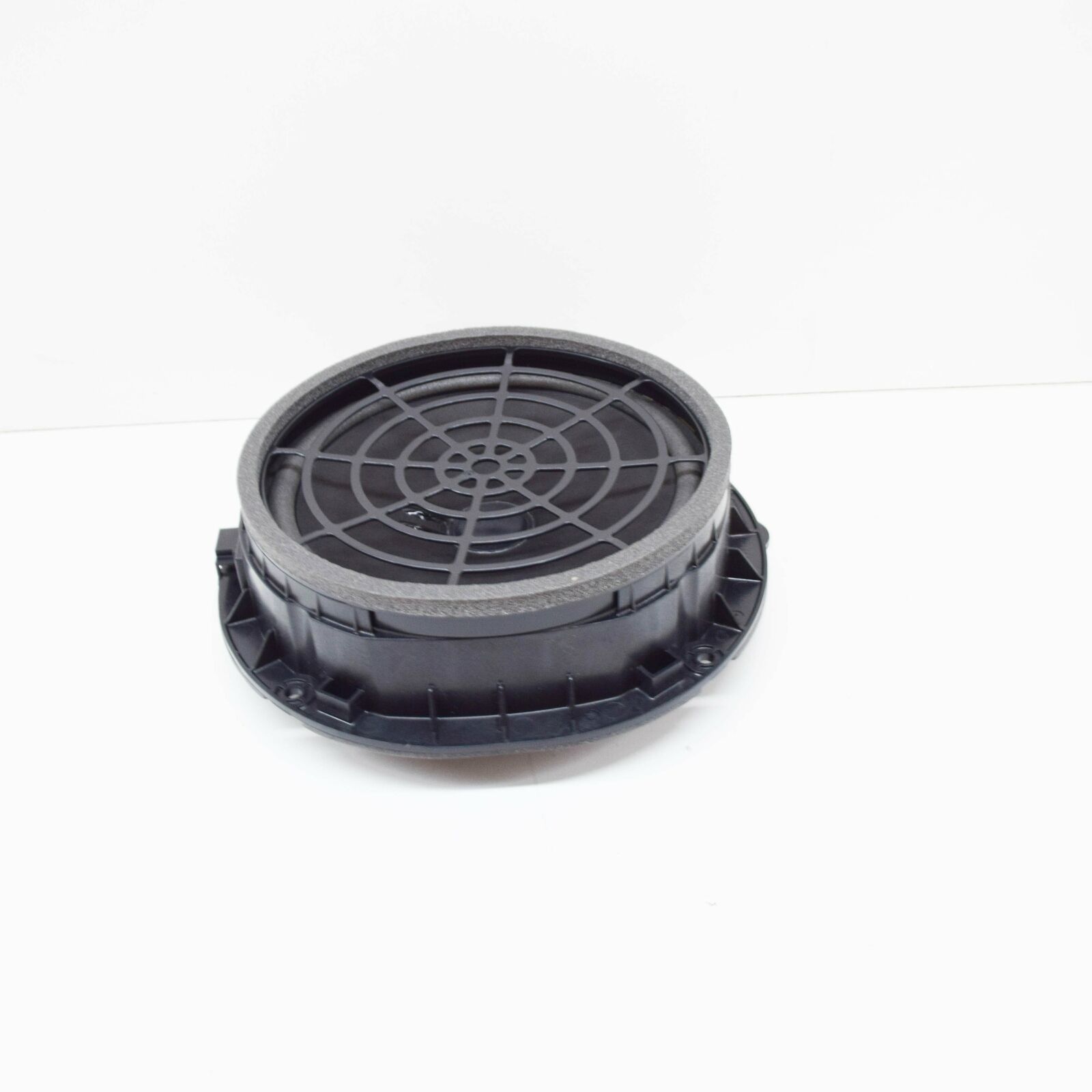 NEW AUDI A4 B9 FRONT DOOR BASS LOUDSPEAKER 8W0035415A ORIGINAL 1 NEW AUDI A4 B9 FRONT DOOR BASS LOUDSPEAKER 8W0035415A ORIGINAL