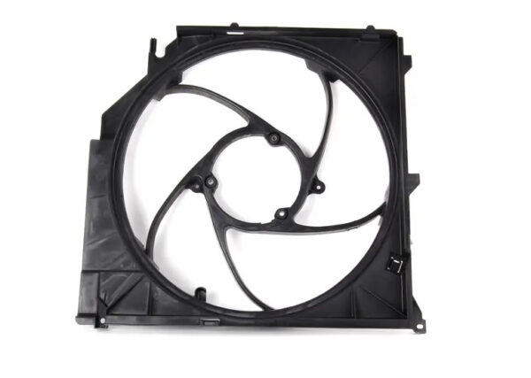 NEW BMW X3 E83 RADIATOR FAN SHROUD 17113415242 ORIGINAL
