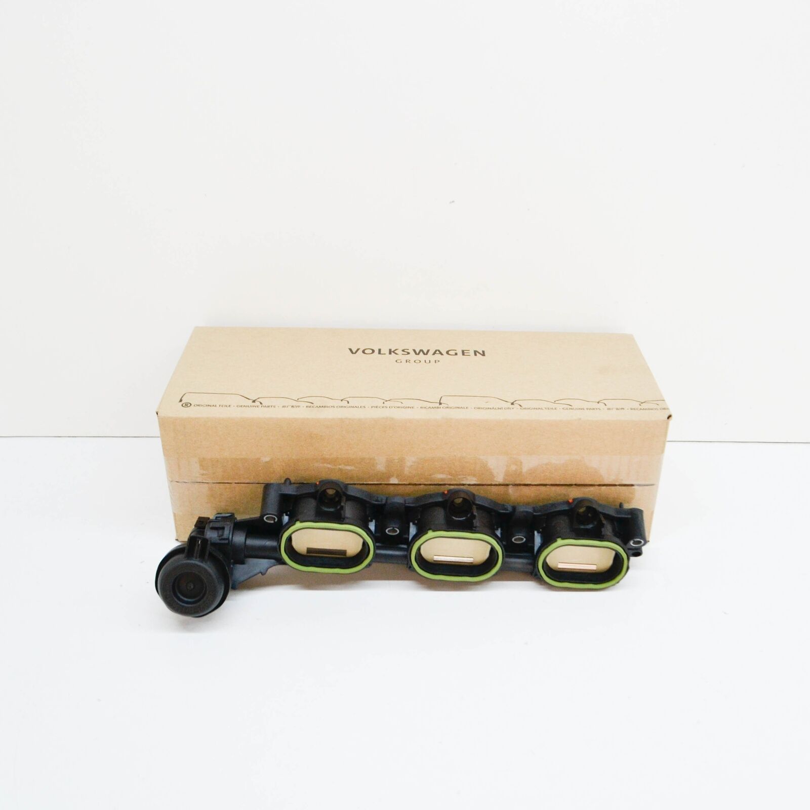 NEW AUDI A4 B8 RIGHT INTAKE MANIFOLD LOWER PART 06E133110BC ORIGINAL 1 NEW AUDI A4 B8 RIGHT INTAKE MANIFOLD LOWER PART 06E133110BC ORIGINAL