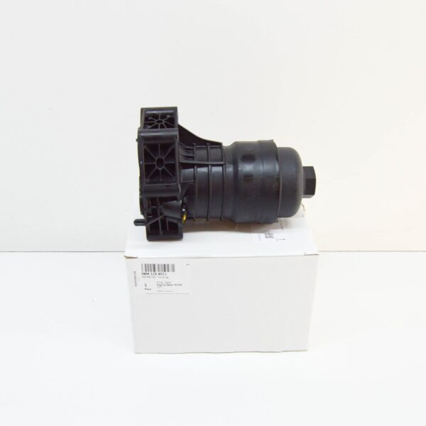 NEW AUDI A4 AVANT B9 ENGINE OIL FILTER HOUSING 06M115401L