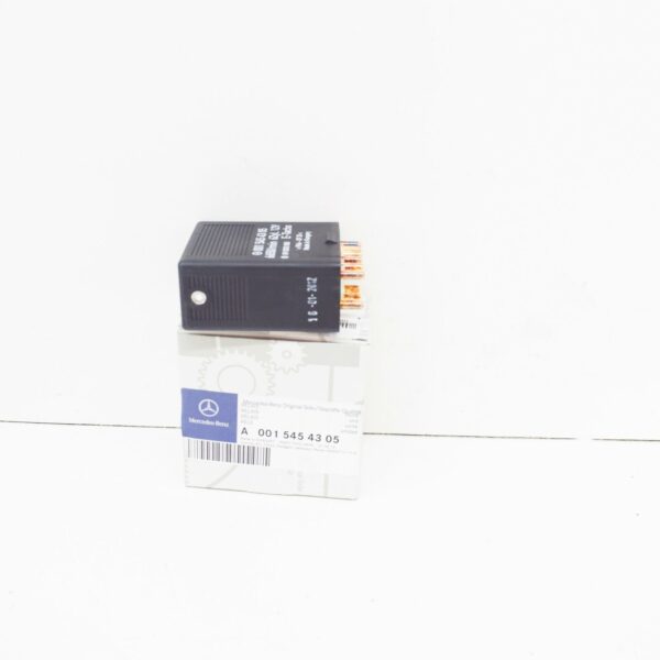 NEW MERCEDES-BENZ S-CLASS W126 FUEL PUMP RELAY A0015454305