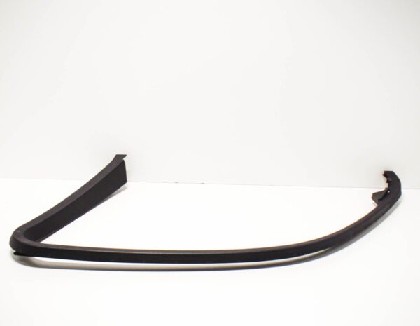 NEW MB GLK X204 FRONT RIGHT WINDOW FRAME TRIM A20472502569051 ORIGINAL