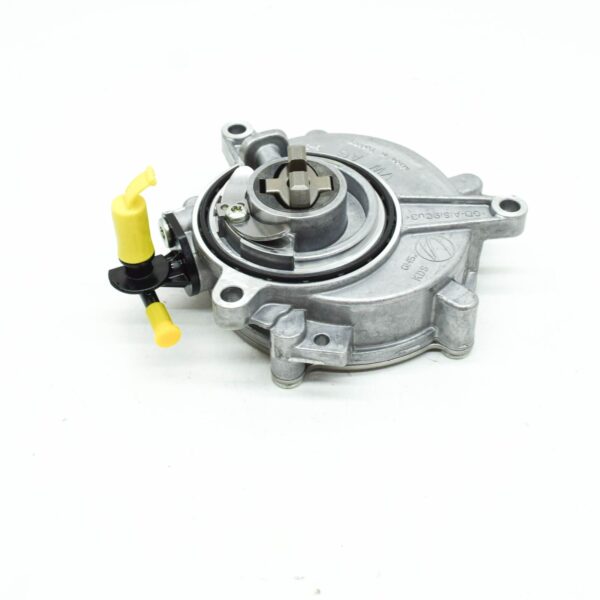 NEW AUDI A4 AVANT B9 VACUUM PUMP 06M145100Q ORIGINAL