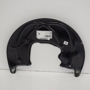 NEW AUDI Q7 4M FRONT RIGHT PLATE DUST SPLASH SHIELD 8W0615312D