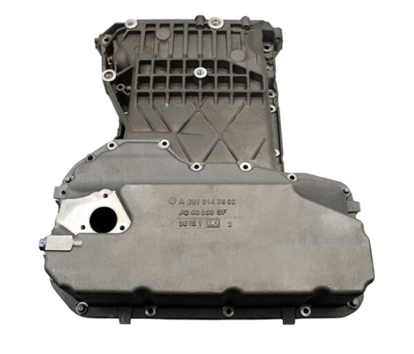 NEW MERCEDES-BENZ VITO W447 OIL PAN LOWER PART A6510100913 ORIGINAL