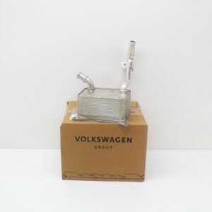 NEW AUDI A4 8E B6 ENGINE OIL COOLER 079117021M ORIGINAL
