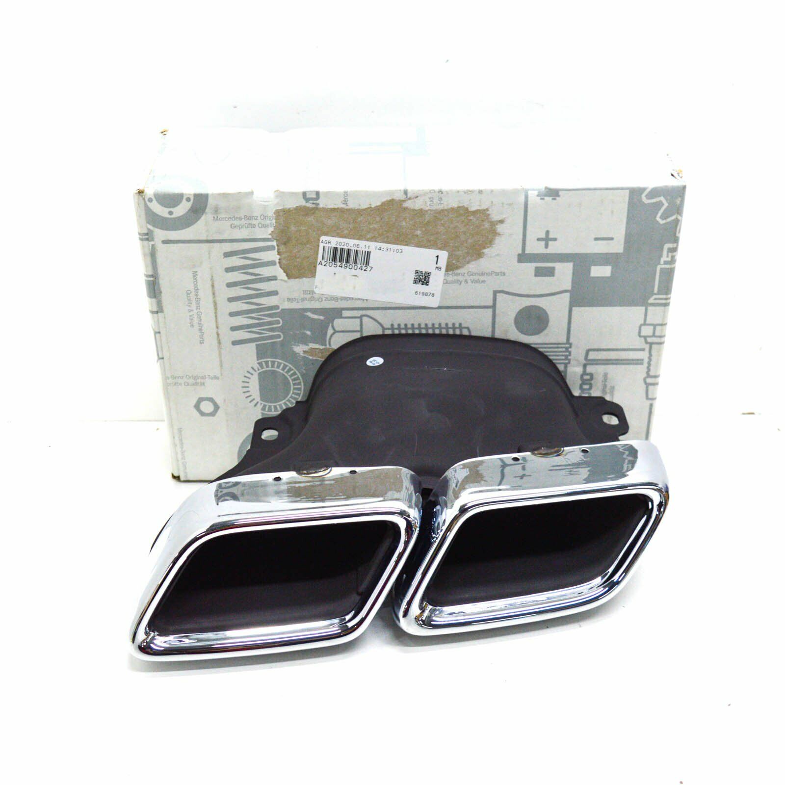 NEW MERCEDES-BENZ C-CLASS W205 LEFT AMG EXHAUST COVER A2054900427 1 NEW MERCEDES-BENZ C-CLASS W205 LEFT AMG EXHAUST COVER A2054900427