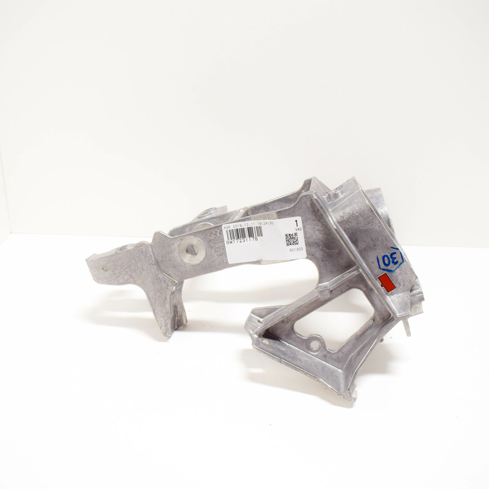 NEW AUDI A4 B9 BRAKE PEDAL BRACKET LHD 8W1723117B ORIGINAL 1 NEW AUDI A4 B9 BRAKE PEDAL BRACKET LHD 8W1723117B ORIGINAL